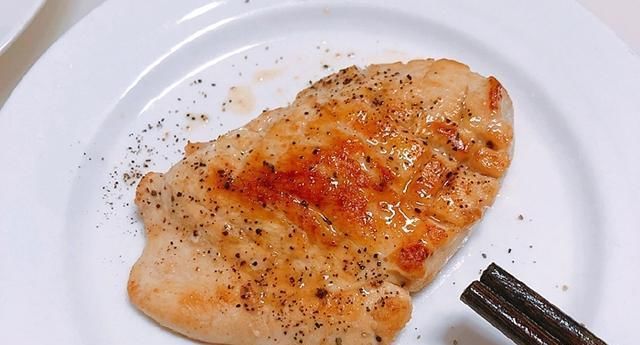 长胖|它是鸡身上的一大块肉,却被人嫌弃,教你4种做法,好吃还不长胖