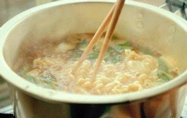  美味|别在这样吃泡面了，这样煮出来的泡面更好吃，美味又营养