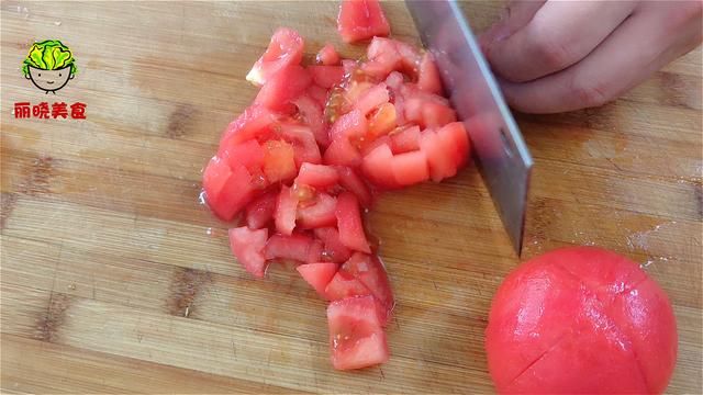  滑嫩|西红柿鸡蛋汤很多人第一步就错了，大厨教你窍门，蛋花滑嫩又美味