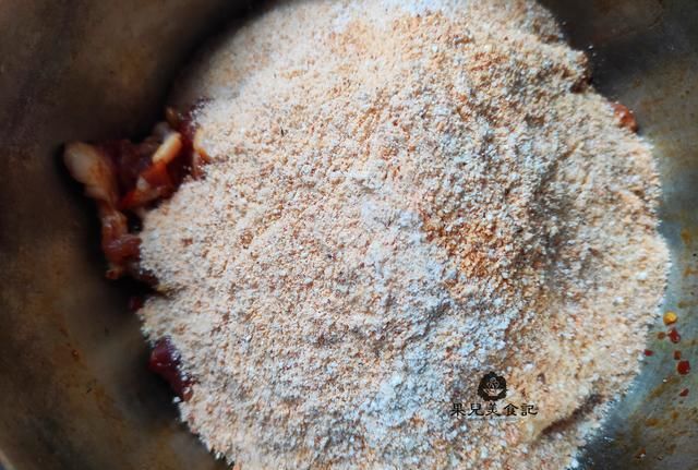  粉蒸肉|做粉蒸肉，掌握2个诀窍，吃起来软糯鲜香不油腻