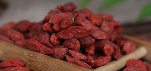  决明子|男人常用决明子泡水喝，让你尝到3个“甜头”！但要避开6个禁忌