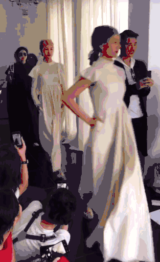  居然|王菲居然都51岁了？她的美丽人生，一直都是「菲」比寻常！