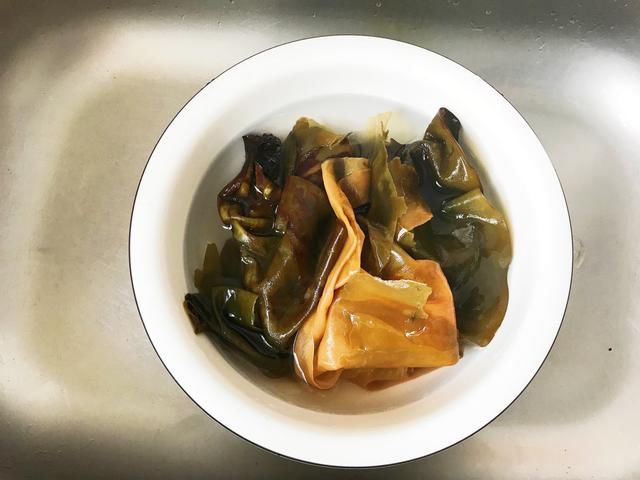  做法|海带最新做法，不炖不煮，让你吃了就上瘾，每次都做一锅不够吃