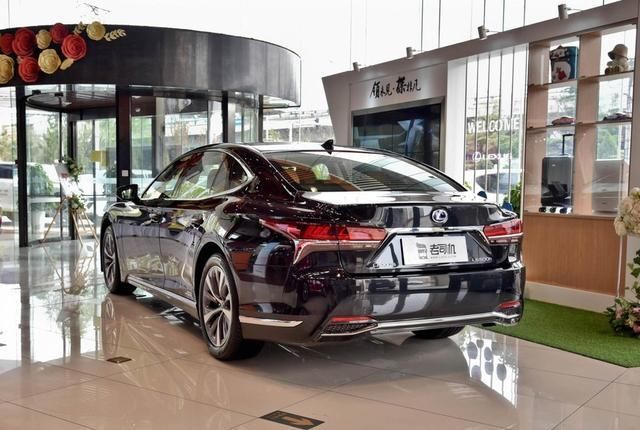  原装|年轻人都喜欢的一款车，原装进口，开出去回头率爆表