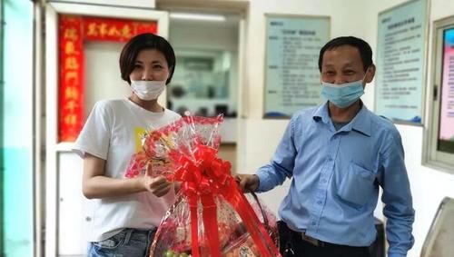 公交车|公交车上掉了金手镯!司机3次地毯式查找终寻回