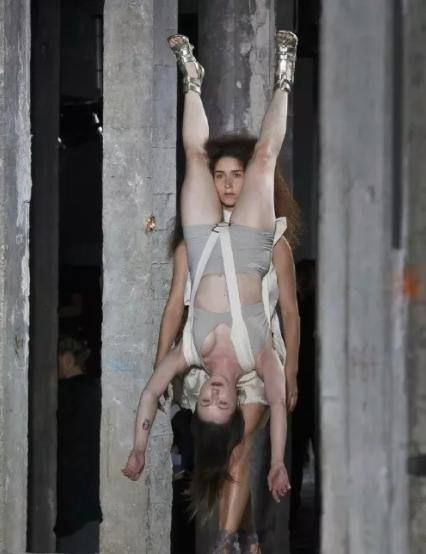  奇葩|正常人有点欣赏不来！28个令人窒息的奇葩时尚设计