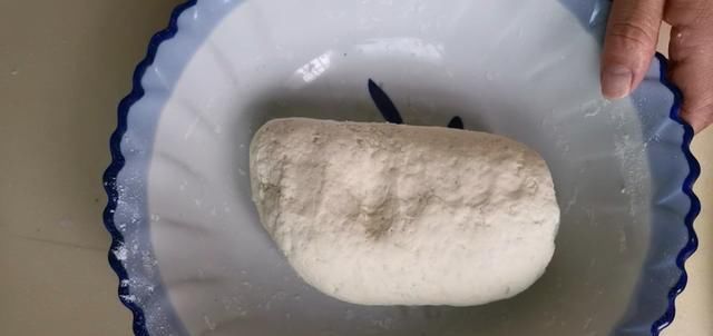  婆婆|婆婆每次来都让我做的卷饼，一次烙两张，薄如纸，又软又劲道。