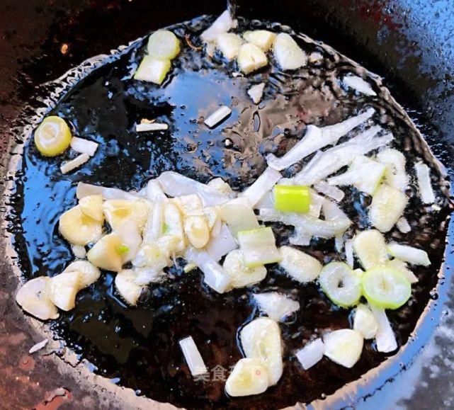 豆瓣酱|不会炒猪肝的，一定要像这样炒鲜香滑嫩，非常好吃，超级下饭哦