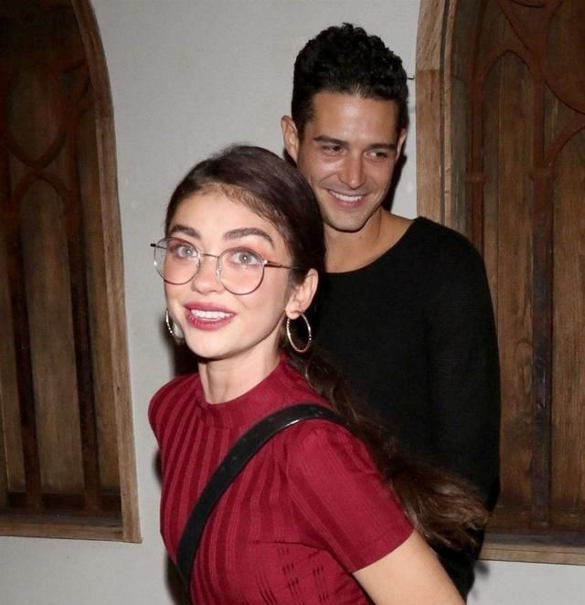  显白|黑黄皮就不能随心所欲穿衣？参考佟丽娅的选色技巧，让你显白N倍