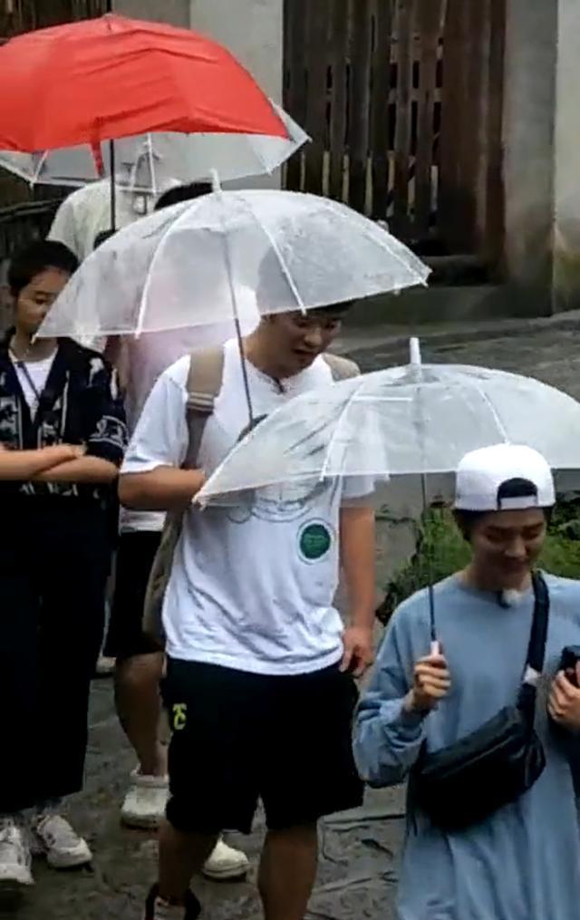 做客|《向往的生活》陈赫鹿晗做客蘑菇屋,刘宪华回归完美收官