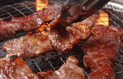 人工合成|这4种肉是人工合成的,对身体无益,很多家长还常买给孩子吃!