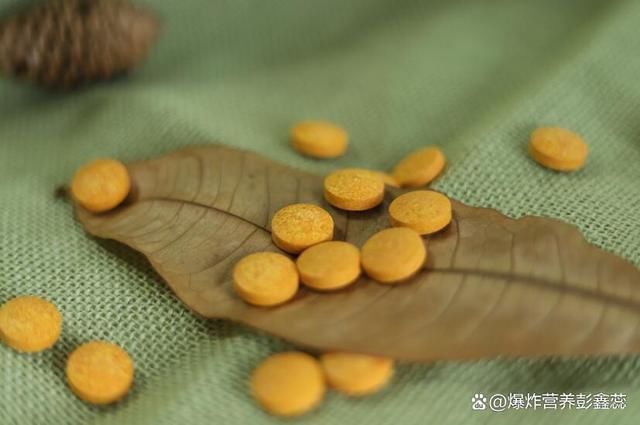 吃什么补上锌(年过半百的人，要多补点“锌”了，尤其要多吃3种高锌食物)