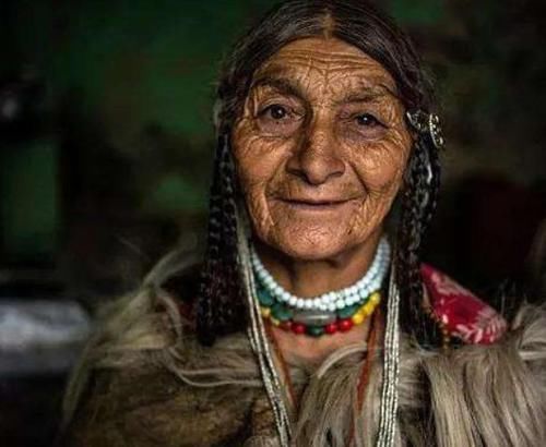 探秘|探秘喜马拉雅山的神秘部落：喜欢吃素，至今男不婚女不嫁环境超好