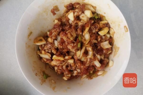  在家|夏天就爱吃它！教你在家做正宗酸辣粉，地道又过瘾