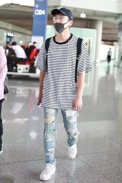  一旁|《向往的生活》私服大放送，网友：还是黄磊一旁的她最亮眼