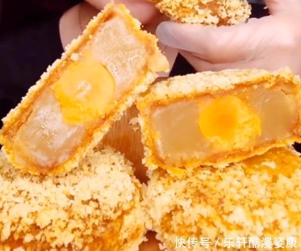 脑洞|月饼吃不完都给扔了网友只要脑洞打的开,就没有吃不完的月饼