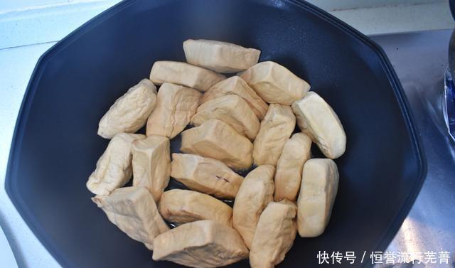 酿豆腐干|吃豆干,我家最爱这做法,加点肉馅越吃越香,吃了二十多年都不腻