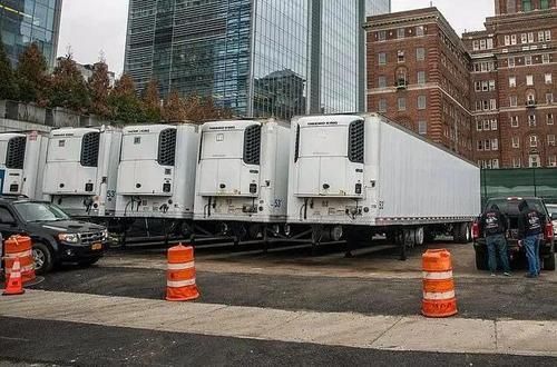  美国政客|美国疫情逼近5百万，是走向“群体免疫”的节奏吗？