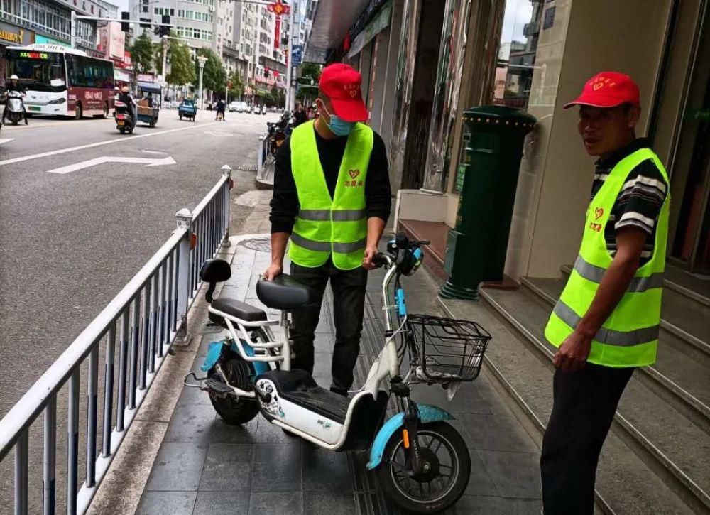 政和|政和交警携手志愿者开展文明交通劝导志愿服务活动