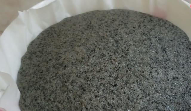 芝麻|山药又出新吃法,加一把芝麻,简单一做,松软香甜,孩子抢着吃