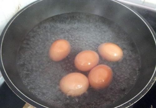 记得|很多人早上吃鸡蛋,都吃错了,有4个误区记得叮嘱家里人