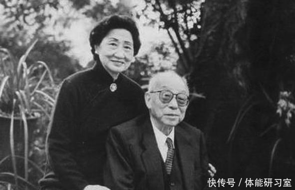 救命之恩|晚年的张学良谈到宋美龄时, 针对救命之恩这一话题都说了些什么