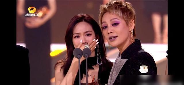  收官|《乘风破浪的姐姐》争议中收官，王霏霏成最大遗憾