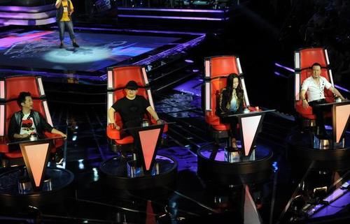  节目中|戏不演、歌不唱的艺人们，为何集体扎堆综艺，因为简单、来钱快