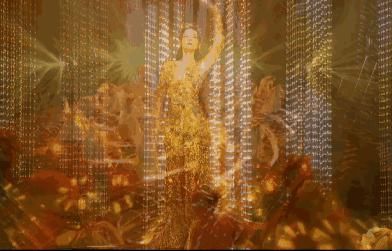  宋茜|金鹰女神宋茜骑虎难下，56％票数作假被剔除，赵丽颖却意外躺赢