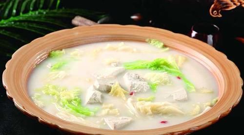  记得|白菜炖豆腐怎么做才好吃？记得多加这2样，比放肉都好吃