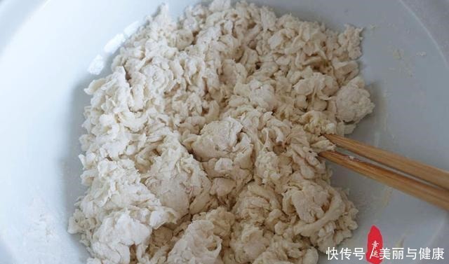 鸡蛋|三种不同的鸡蛋饼,制作方法各异,您更喜欢哪一种