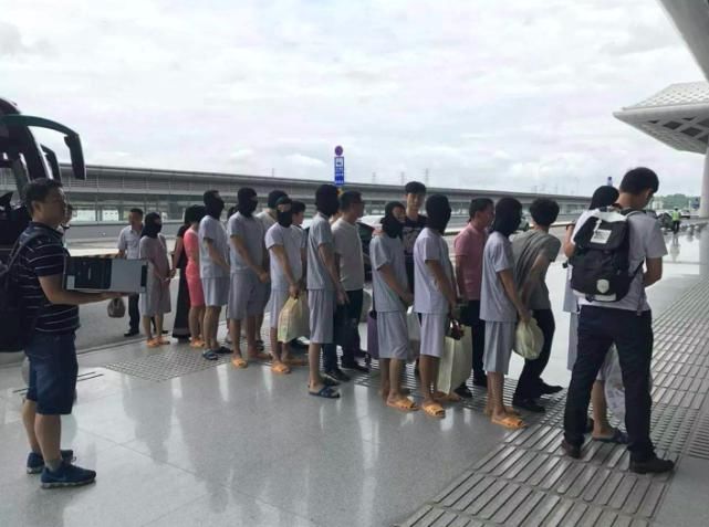 们中国|为什么抓捕到犯罪嫌疑人后,要给他们戴上头套呢?有什么用?