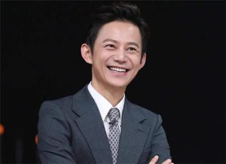 难怪|何老师低调了23年家庭终曝光,网友:没想到这么强大,难怪人脉广