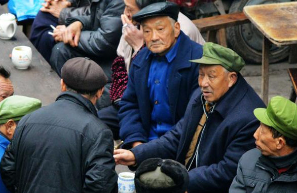 谁来管|农村是保健品三无产品销售重灾区，上当的人劝不住，谁来管管？