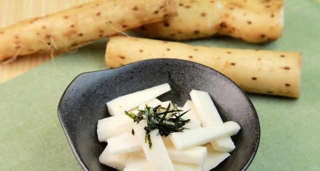  辟谣|晚上吃苹果会伤胃？专家辟谣：别弄错了！这2种食物才不宜晚上吃