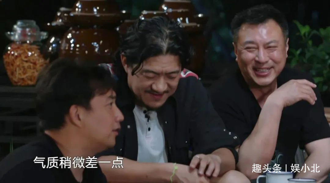  父爱|一边嫌弃，一边护犊子，黄磊对彭昱畅另类的“父爱”