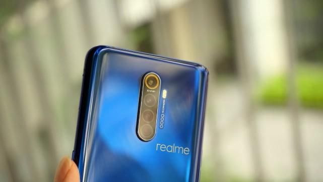 hz|被低估的5G手机,价格跌至1999,支持120hz+8GB!