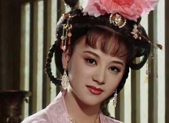 武则天|《武则天》《康熙王朝》中一代美人逝世，带走了国产古装剧的审美