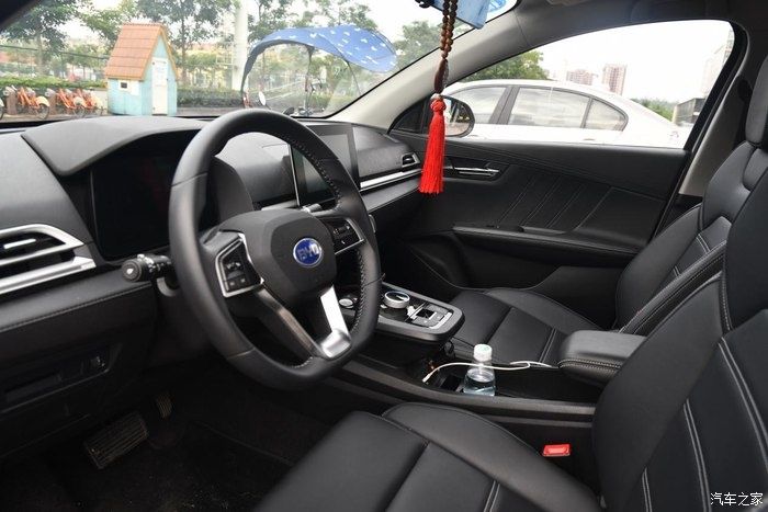  周末|周末和比亚迪e3一起，带孩子们出去玩儿！