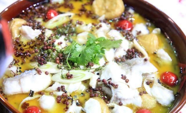 酸菜鱼|酸酸辣辣的酸菜鱼,保证吃过之后不想吃别的鱼