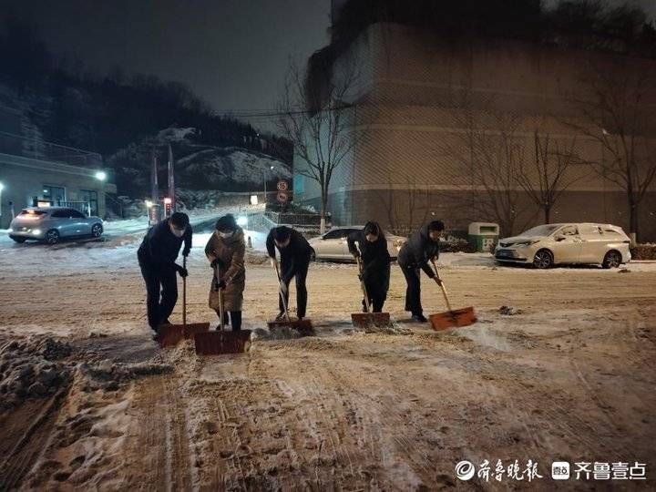 迎战风雪，济南高新区规划建设部督导除雪保畅保民生