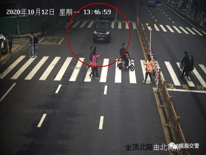 行人|开车不礼让斑马线行人？峨眉交警已经盯上你了！