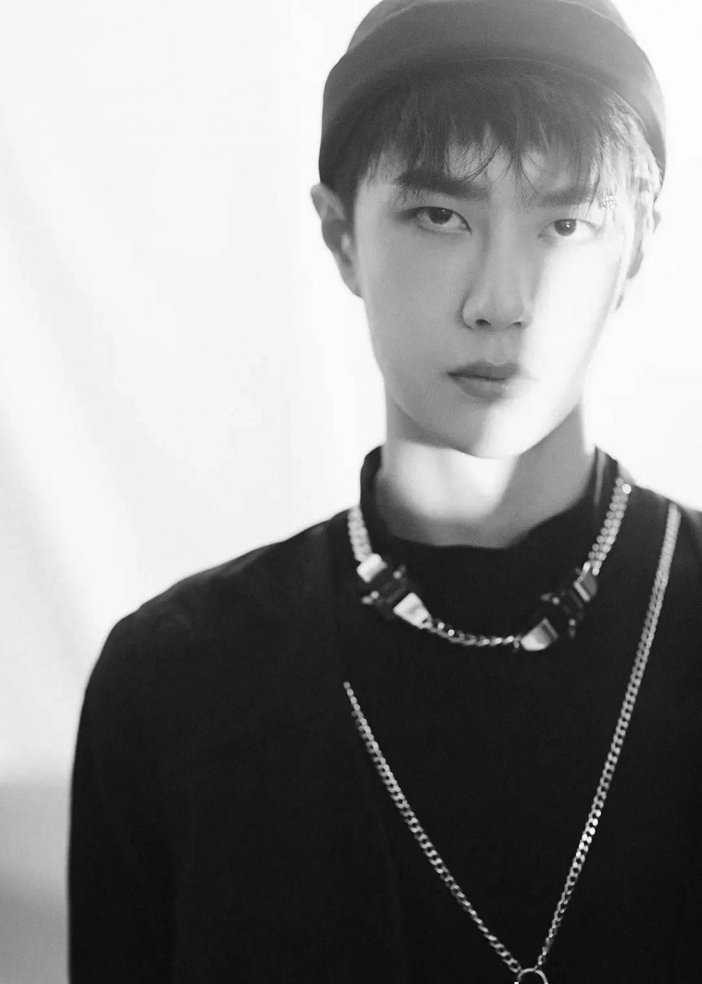  街舞|《这就是街舞》明星上脚谁最狠？王一博同款竟然有钱都买不到.