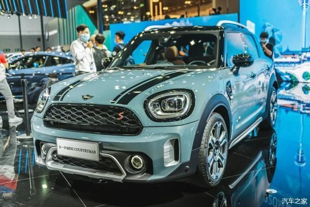  坦克|宝马4系看完只能说真香！WEY竟然发布了一台坦克？2020成都车展！