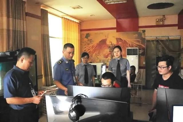 女网友|小伙网吧约会女网友被打伤，网吧监管不能“挂空挡”