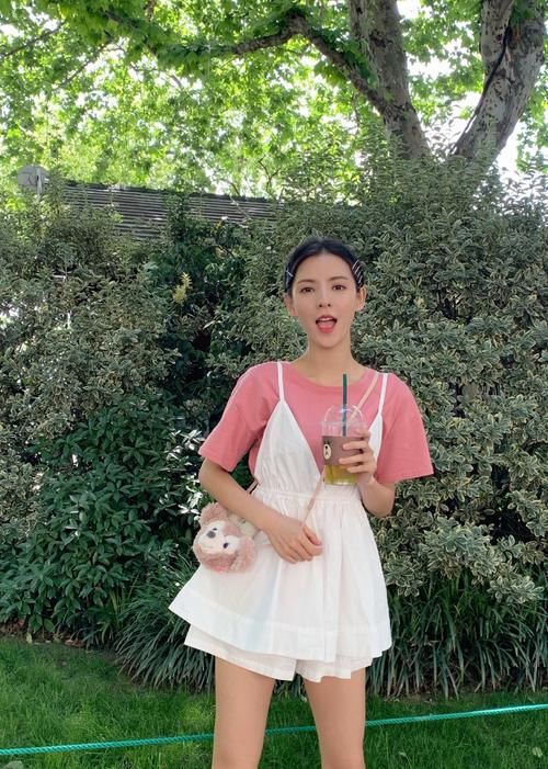  暴露|张予曦穿短上衣秀身材，意外暴露身材缺点，网友：真的想不到！