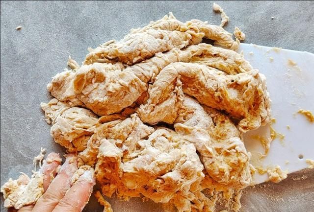 不用|想吃红糖馒头不用买,教你一个懒人做法,用手揪面,蒸一蒸就可以