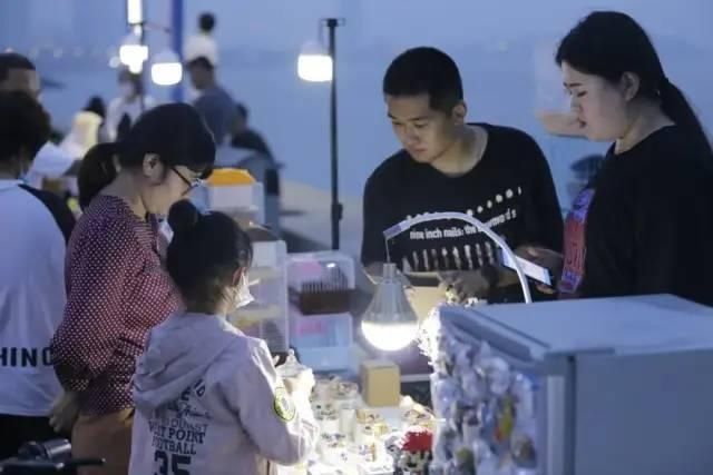 避开|避开热浪,去哪里?