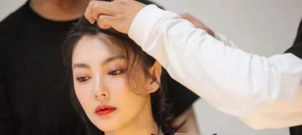 杨洋力|梦回巅峰! 杨洋力压王一博蔡徐坤, 登顶新媒体指数综艺嘉宾TOP1