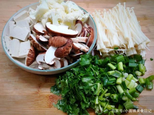 美食|冒菜?很多人都爱吃这一口,自己做食材简单又营养,比买的还好吃